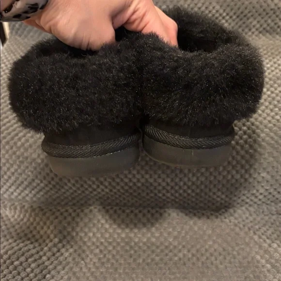 Girls Cat & Jack Fur-Lined Slippers - Picture 12 of 16